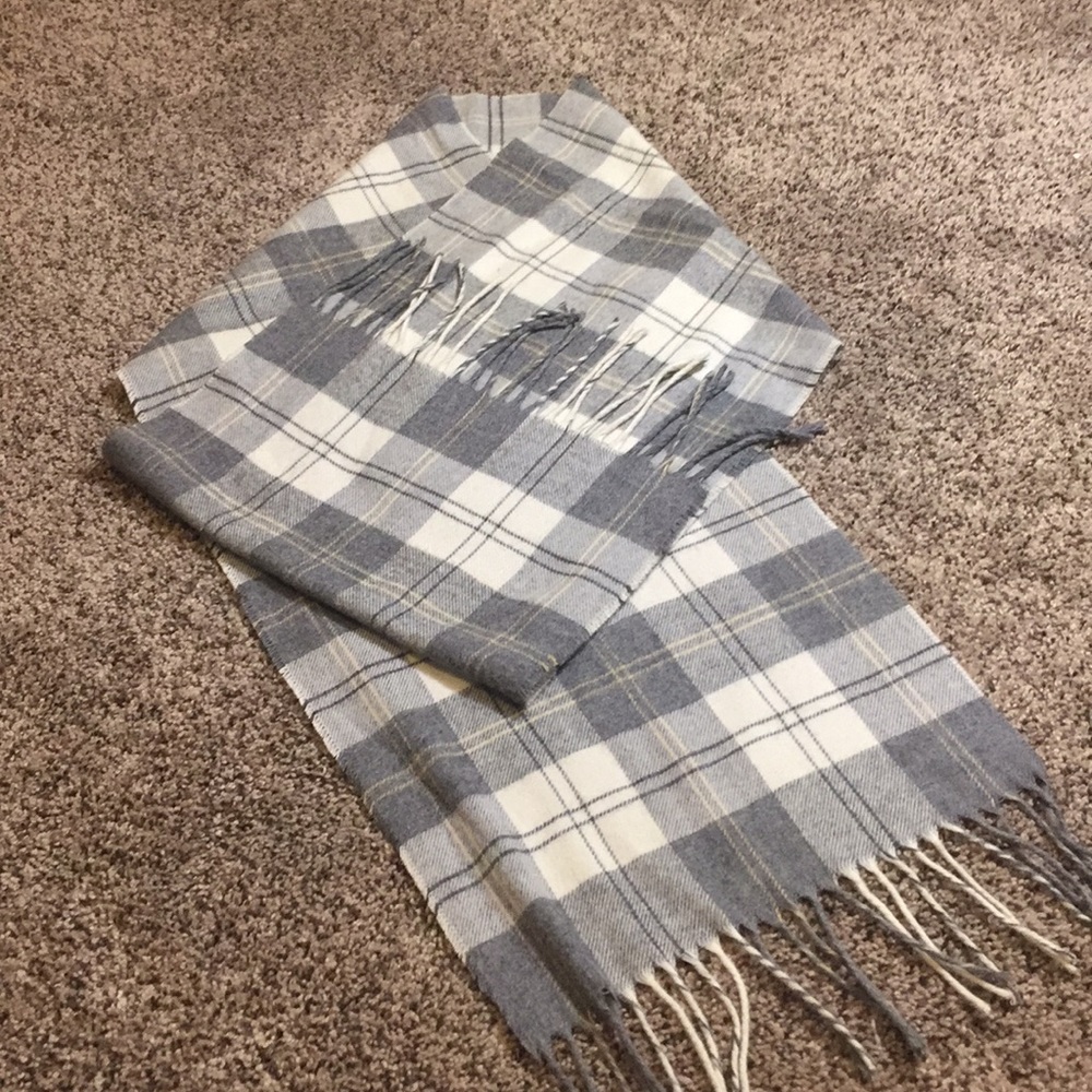 Plaid scarf
